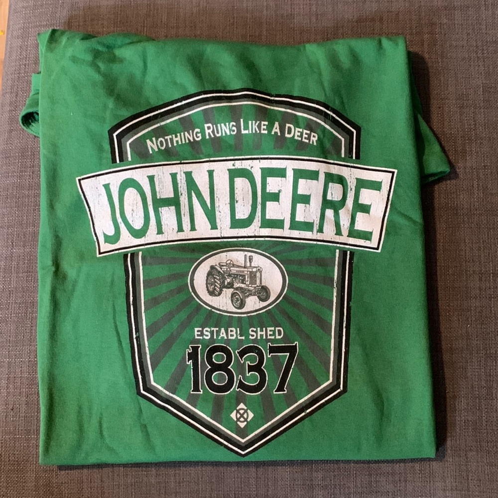 John Deere Short Sleeve T-Shirt Size XXL Mens NWT
